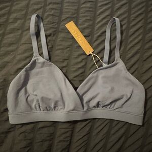 Skims Fits Everybody Crossover Triangle Bralette